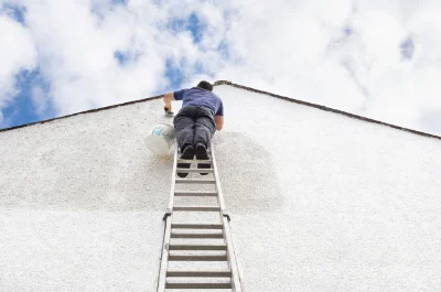 Peinture extérieure à Jullouville — façades et ravalement